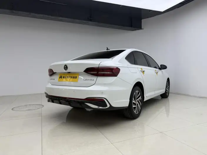 Volkswagen Lavida 2024 Model 1.5L Automatic Starry Sky Five Million Edition – фото 7