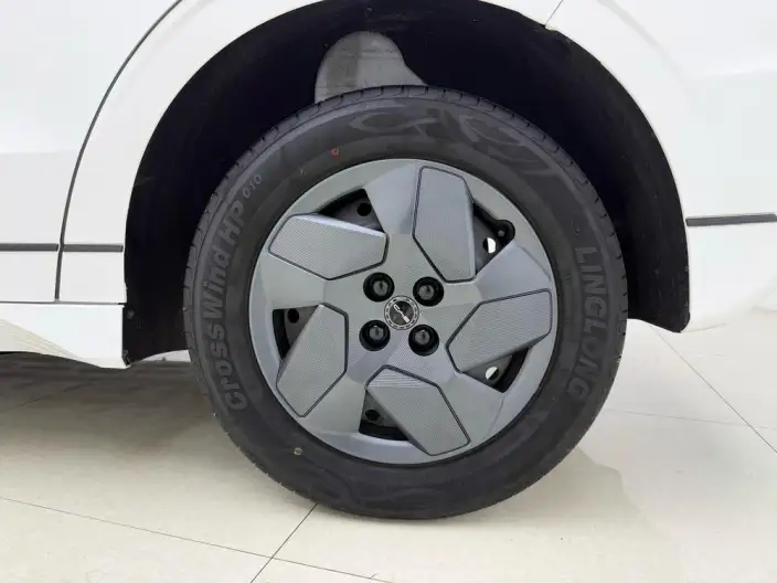 BYD E2 2024 Model Honor Edition Comfort Model – фото 9