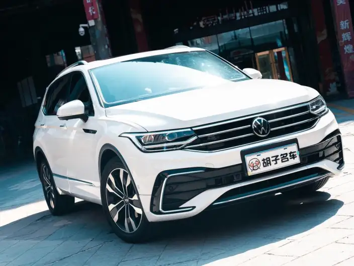 Volkswagen Tiguan L 2022 Model 330TSI Automatic 2WD R-Line Enjoy the version more – фото 2