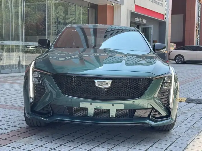 Cadillac CT5 2025 Model 28T Track Performance version – фото 2