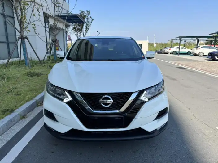 Nissan Qashqai 2022 Model 2.0L XV Smart Edition – фото 2
