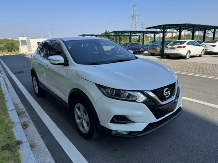 Nissan Qashqai 2022 Model 2.0L XV Smart Edition – фото 3