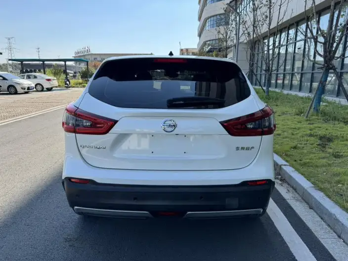 Nissan Qashqai 2022 Model 2.0L XV Smart Edition – фото 5