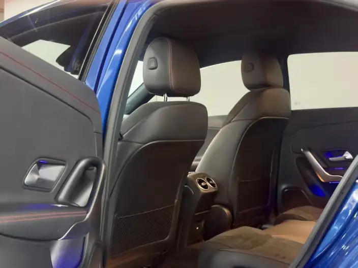 Mercedes-Benz A-class 2023 Model A 200 L Sports sedan Fashion Edition – фото 9
