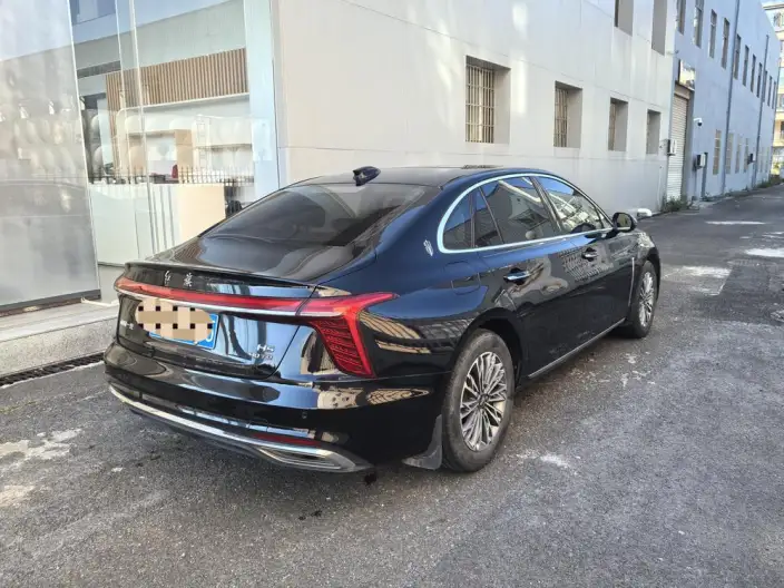 Hongqi H5 2023 Model 2.0T Automatic Smart Flag Enjoy Edition – фото 6