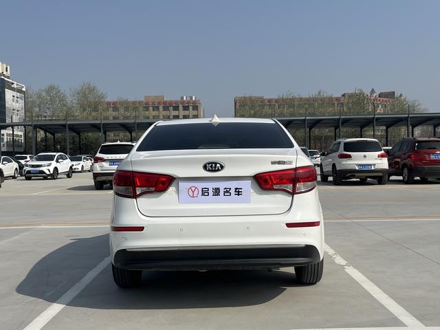 KIA K2 2015 модификация Тройная литиевая батарея кузов 1.4L MT TOP – фото 16