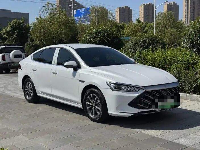 BYD Qin PLUS DM 2023 Model DM-i Champion Edition 55KM Leading Model – фото 3