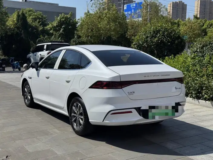 BYD Qin PLUS DM 2023 Model DM-i Champion Edition 55KM Leading Model – фото 4