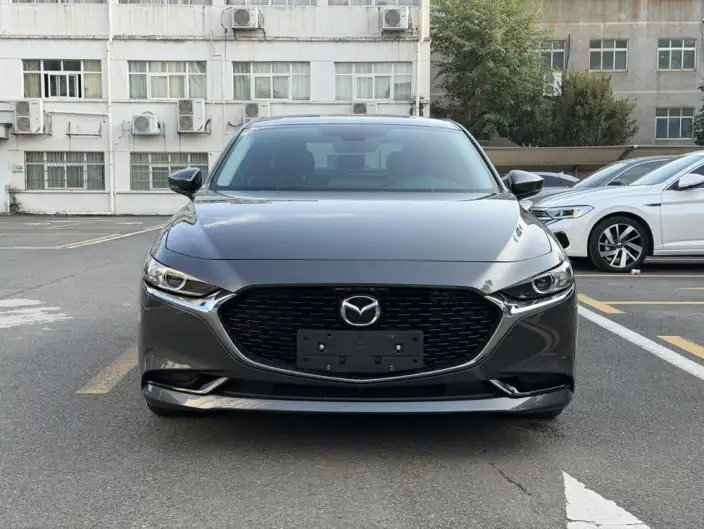 Mazda3 Axela 2021 Model 2.0L Automatic Zhi Ya Edition – фото 2