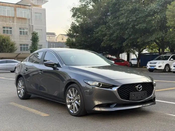 Mazda3 Axela 2021 Model 2.0L Automatic Zhi Ya Edition – фото 3