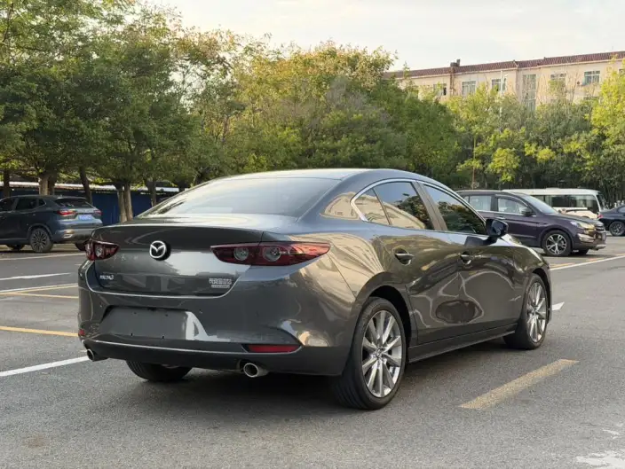Mazda3 Axela 2021 Model 2.0L Automatic Zhi Ya Edition – фото 6