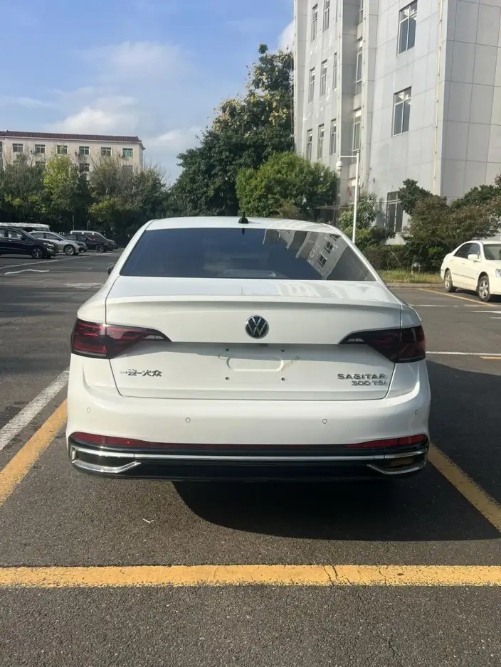 Volkswagen Sagitar 2023 Model 300TSI DSG Beyond Edition – фото 5