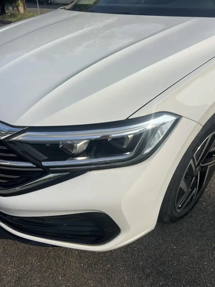 Volkswagen Sagitar 2023 Model 300TSI DSG Beyond Edition – фото 8