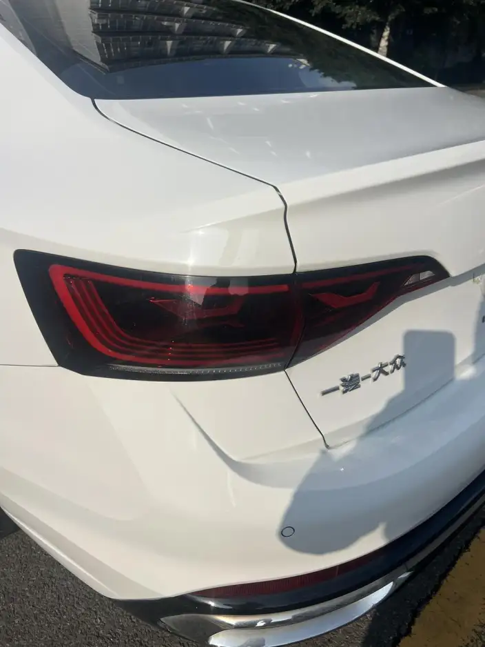 Volkswagen Sagitar 2023 Model 300TSI DSG Beyond Edition – фото 9