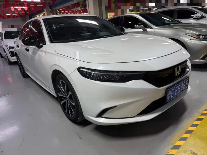 Model Ge 2023 Model 240TURBO CVT Leading version – фото 2