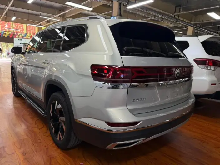 Volkswagen Teramont 2021 Model 530 V6 4WD Respect Ultimate Edition – фото 4