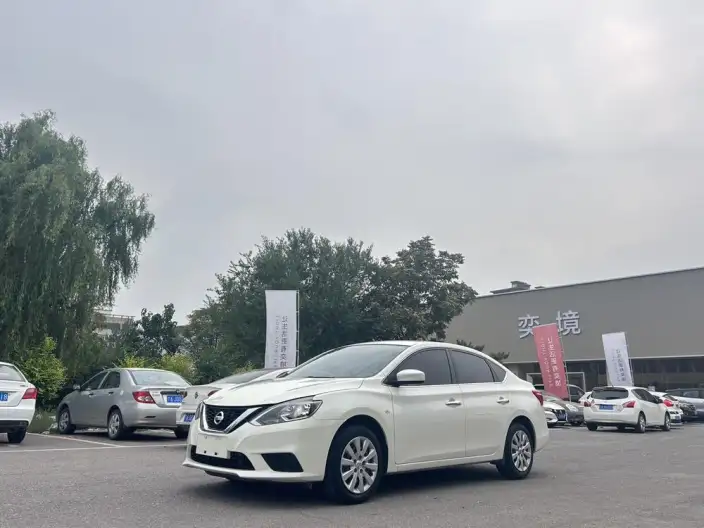 Nissan Sylphy 2023 Model 1.6L CVT Yuexiang Edition – фото 1