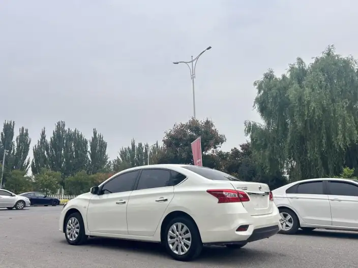 Nissan Sylphy 2023 Model 1.6L CVT Yuexiang Edition – фото 4