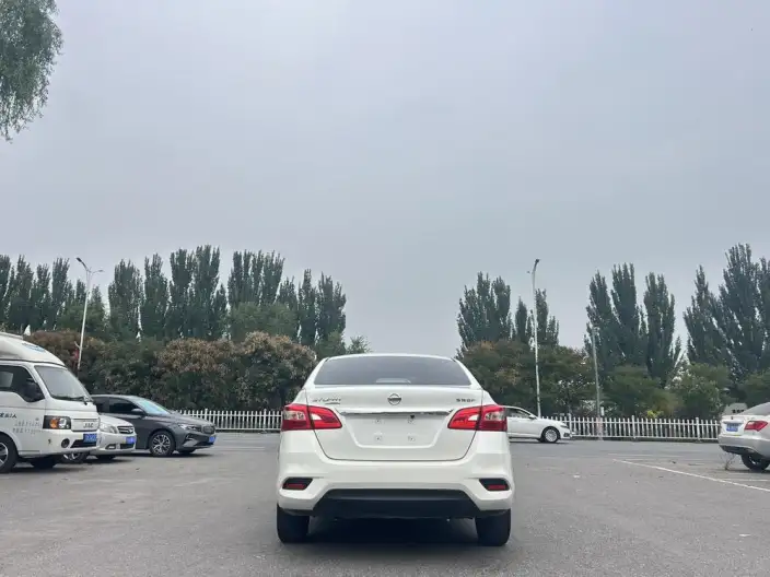 Nissan Sylphy 2023 Model 1.6L CVT Yuexiang Edition – фото 5