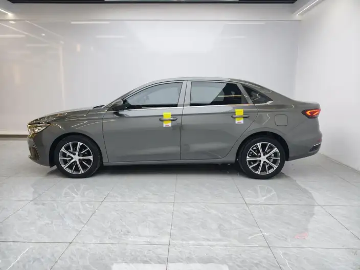 Geely Emgrand 2023 Model No. 4 Gen Champion Edition 1.5L CVT Noble Model – фото 4