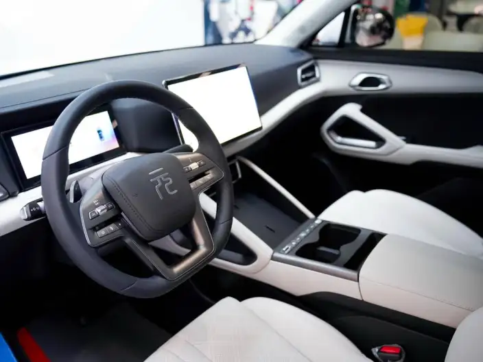 Yuan UP 2025 Model Smart Driving Edition 401KM Vitality Edition – фото 8