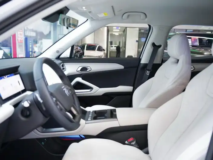 Yuan UP 2025 Model Smart Driving Edition 401KM Vitality Edition – фото 9