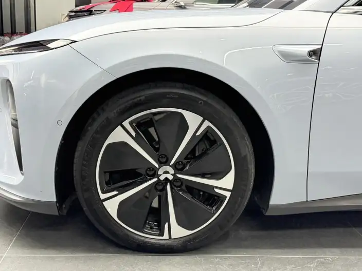 NIO ET5 2024 Model 75kWh – фото 8