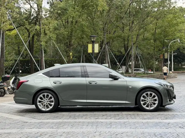 Cadillac CT5 2022 Model 28T Luxury Model – фото 8