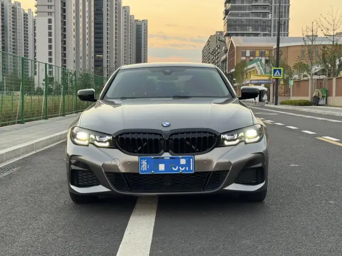 BMW 3 Series 2022 Model 325Li M Sports Set – фото 2