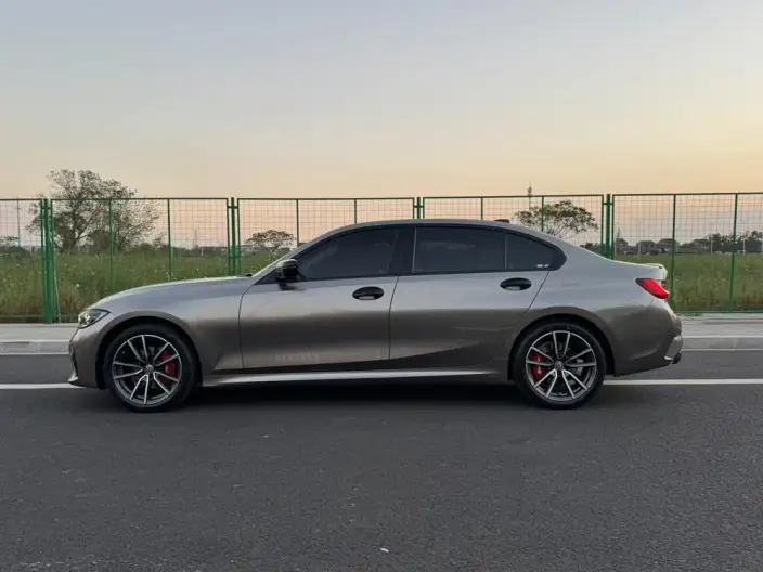 BMW 3 Series 2022 Model 325Li M Sports Set – фото 4