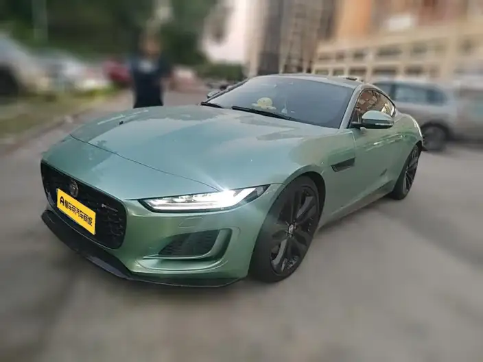 Jaguar F-TYPE 2023 Model P300 Hardtop Edition R-DYNAMIC BLACK – фото 1