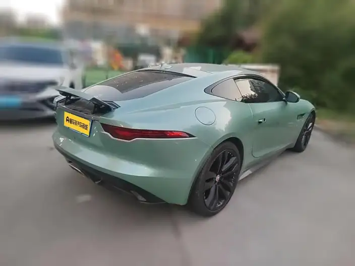 Jaguar F-TYPE 2023 Model P300 Hardtop Edition R-DYNAMIC BLACK – фото 2