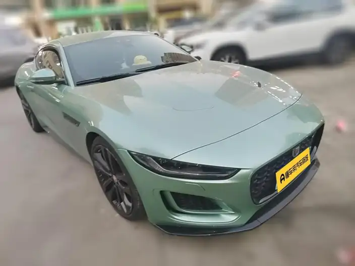 Jaguar F-TYPE 2023 Model P300 Hardtop Edition R-DYNAMIC BLACK – фото 3