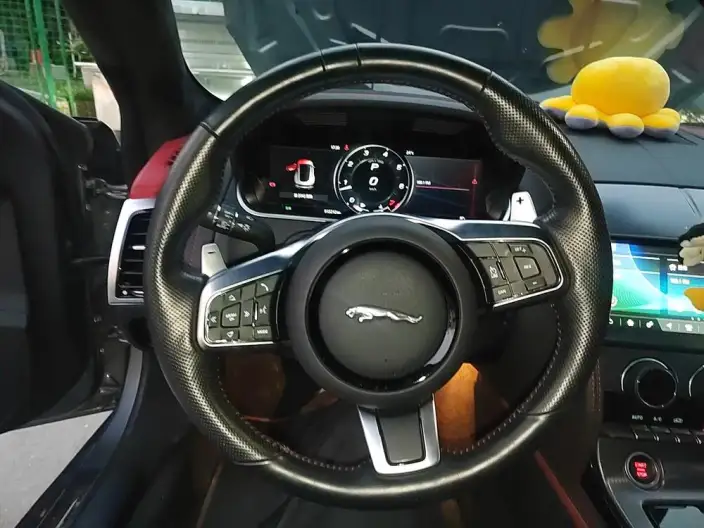 Jaguar F-TYPE 2023 Model P300 Hardtop Edition R-DYNAMIC BLACK – фото 7