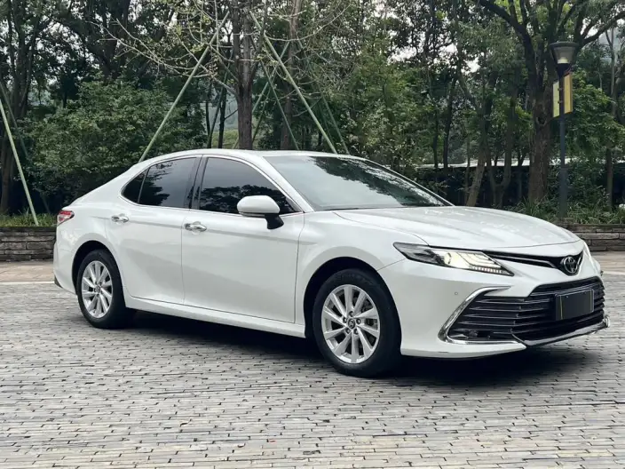 Toyota Camry 2021 Model 2.0G Deluxe Edition – фото 3