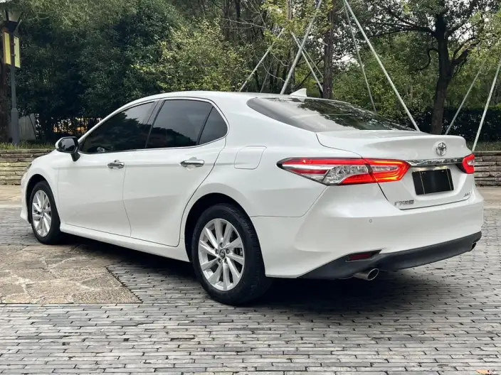 Toyota Camry 2021 Model 2.0G Deluxe Edition – фото 5