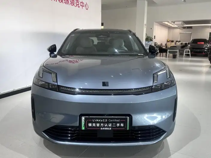 Lynk & Co 08 EM-P 2025 Model 220 4WD Performance Halo – фото 2