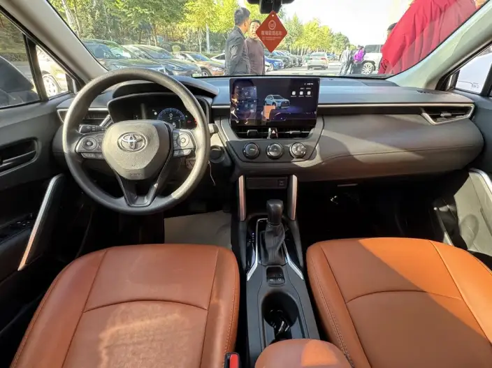 Toyota Corolla Cross 2024 Model 2.0L CVT Pioneer Edition – фото 9