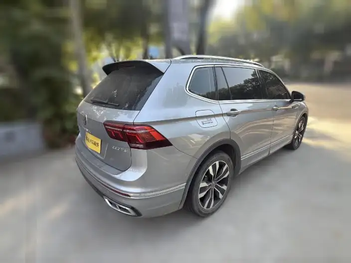 Volkswagen Tiguan L 2022 Model 330TSI Automatic 2WD R-Line Ultimate Edition – фото 2