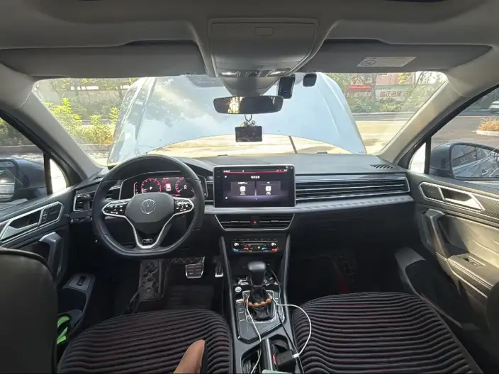 Volkswagen Tiguan L 2022 Model 330TSI Automatic 2WD R-Line Ultimate Edition – фото 5