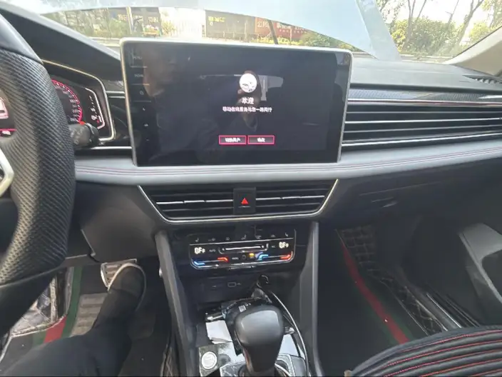 Volkswagen Tiguan L 2022 Model 330TSI Automatic 2WD R-Line Ultimate Edition – фото 8