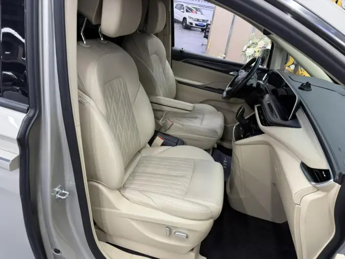 Buick GL8 2022 Model ES Luzun 653T Luxury Model – фото 9