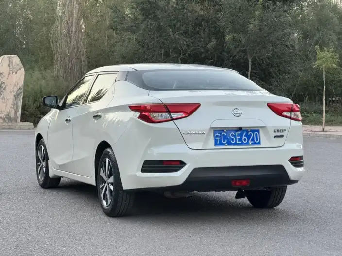 Nissan Lannia 2021 Model 1.6L CVT Smart Connect Smart Cool Edition – фото 4