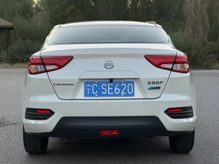 Nissan Lannia 2021 Model 1.6L CVT Smart Connect Smart Cool Edition – фото 5