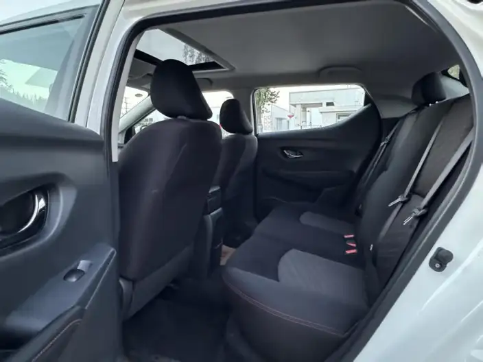 Nissan Lannia 2021 Model 1.6L CVT Smart Connect Smart Cool Edition – фото 10