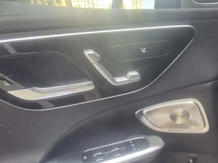 Mercedes-Benz C-Class 2026 Model C 260 L Sports sedan – фото 7