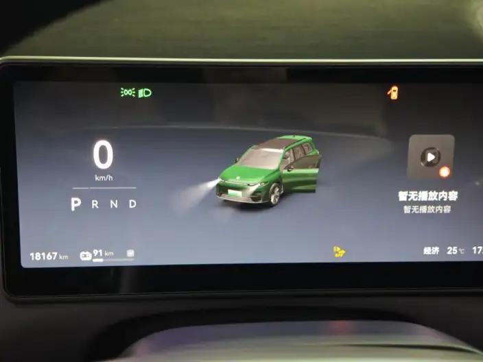 Leapmotor C16 2026 Model EV Edition 580 Exclusive Edition 6 seat – фото 10