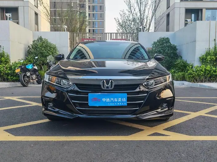 Honda Accord 2022 Model 260TURBO Deluxe Edition – фото 2