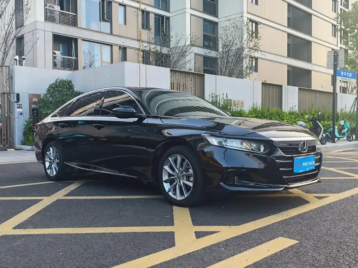 Honda Accord 2022 Model 260TURBO Deluxe Edition – фото 3