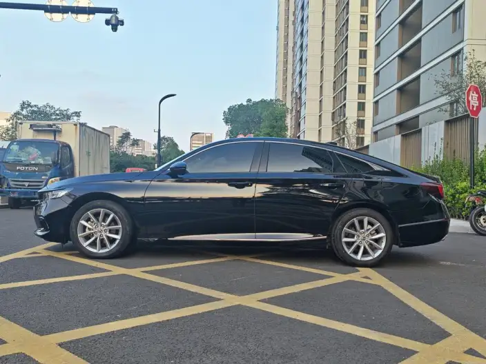 Honda Accord 2022 Model 260TURBO Deluxe Edition – фото 4